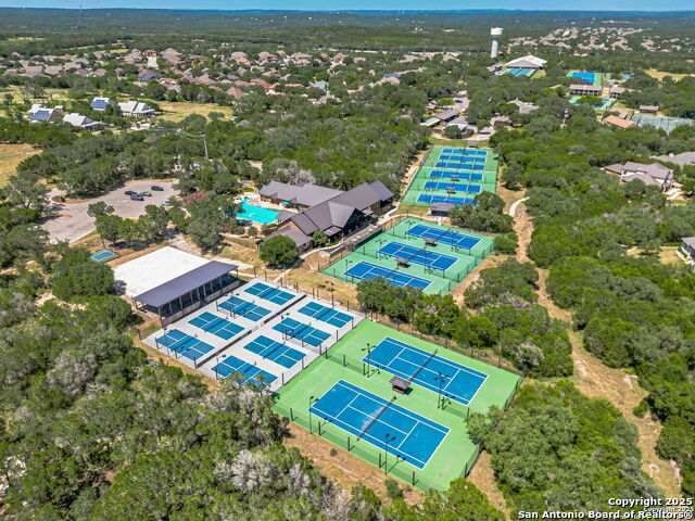 Image 34 of 39 For 2465 Kookaburra