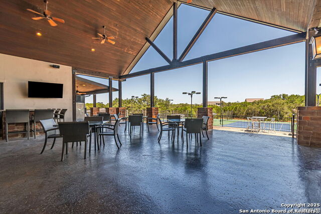 Image 38 of 39 For 2465 Kookaburra