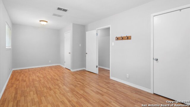 Listing photo id 4 for 4722 Casa Manana