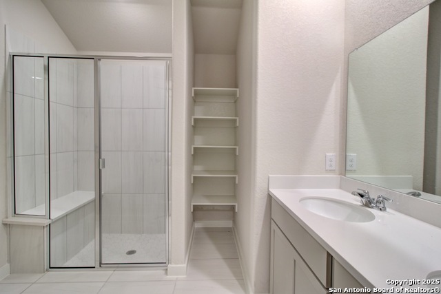 Image 12 of 20 For 235 Red Arrow