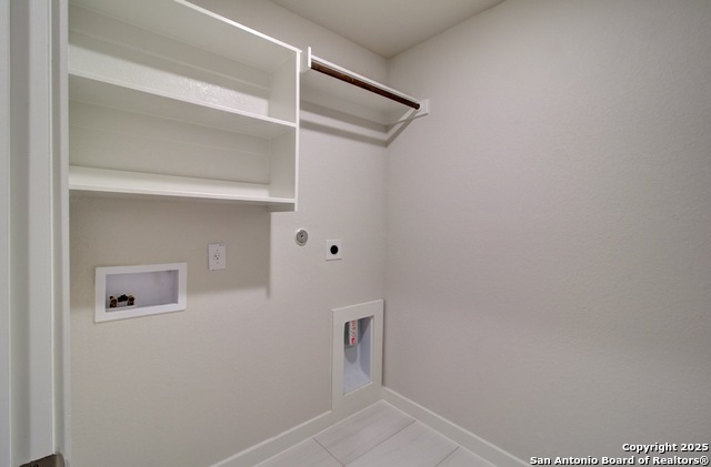 Image 20 of 20 For 235 Red Arrow