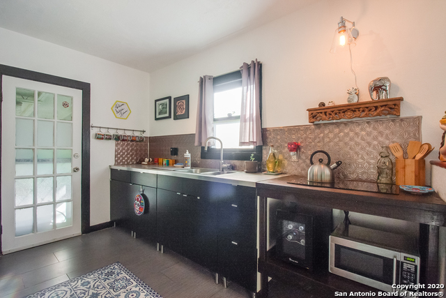 Image 10 of 23 For 730 W Gramercy