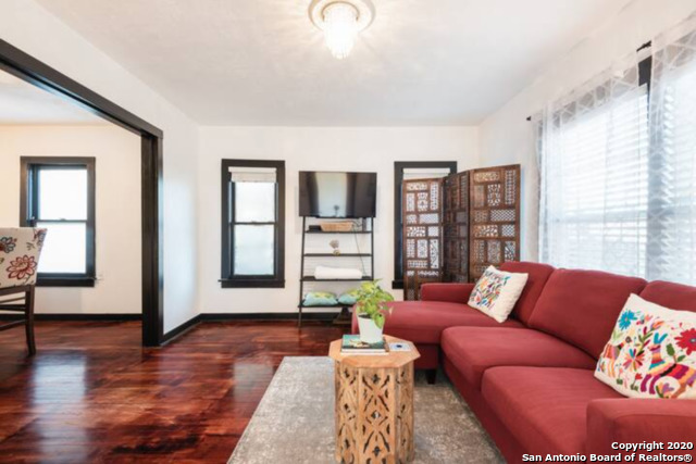 Image 5 of 23 For 730 W Gramercy