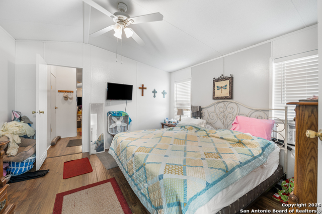 Image 3 of 21 For 23805 Hackberry Point