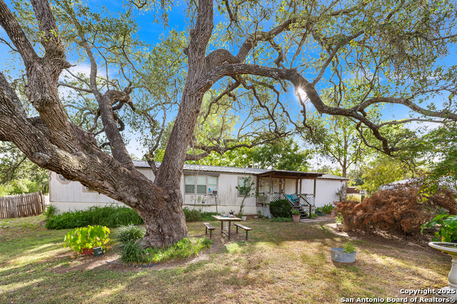 Image 4 of 21 For 23805 Hackberry Point