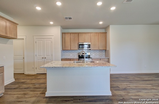 Image 11 of 23 For 225 Red Arrow