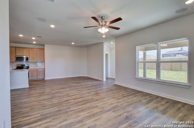 Image 6 of 23 For 225 Red Arrow