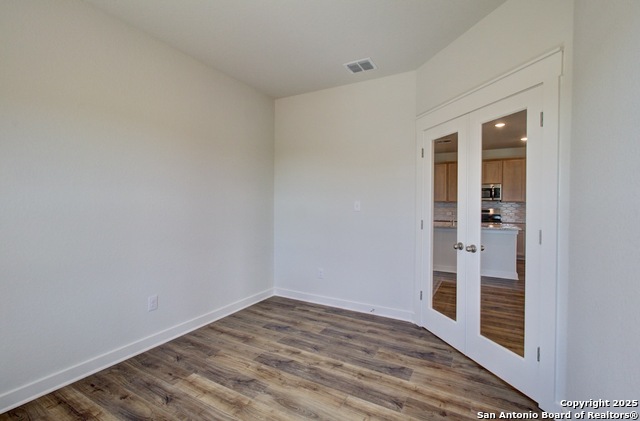 Image 9 of 23 For 225 Red Arrow