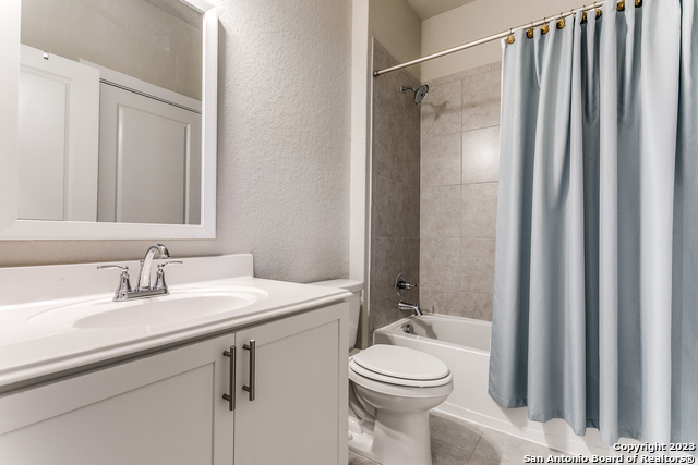 Image 22 of 25 For 14822 Maverick Ave