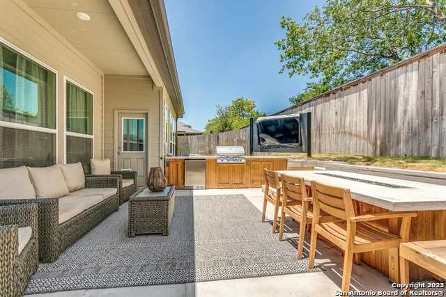 Image 4 of 25 For 14822 Maverick Ave