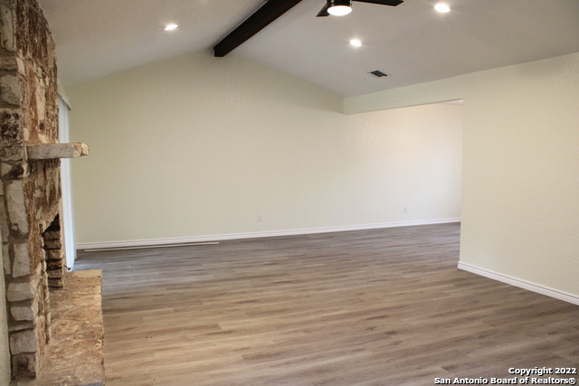 Image 7 of 25 For 13730 Pebble Oak Dr