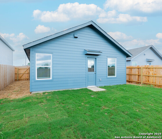 Image 2 of 10 For 1026 Graham Bnd