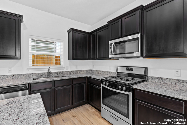 Image 5 of 14 For 10831 Quinn Court