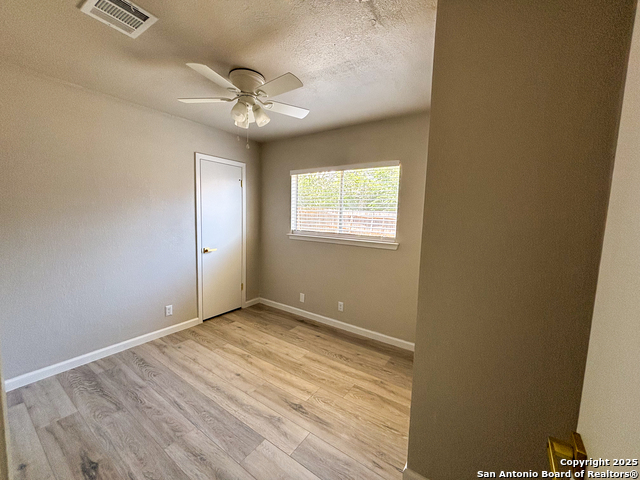 Image 10 of 19 For 14417 Waddesdon Bluff