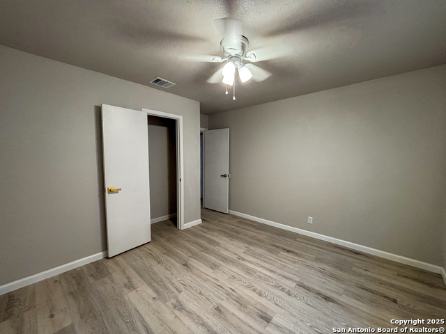 Image 16 of 19 For 14417 Waddesdon Bluff
