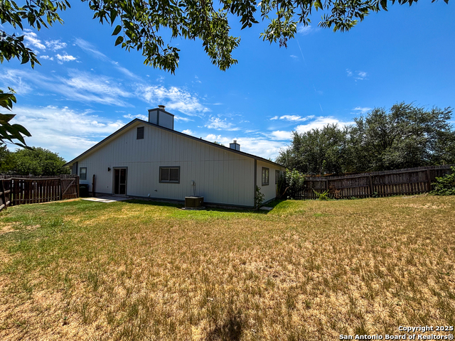 Image 18 of 19 For 14417 Waddesdon Bluff