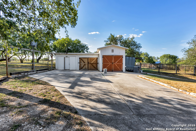 Image 21 of 28 For 14686 Stuart Rd