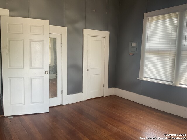 Image 5 of 11 For 519 Hammond Ave.