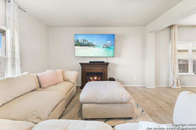 Listing photo id 12 for 217 Stag Way