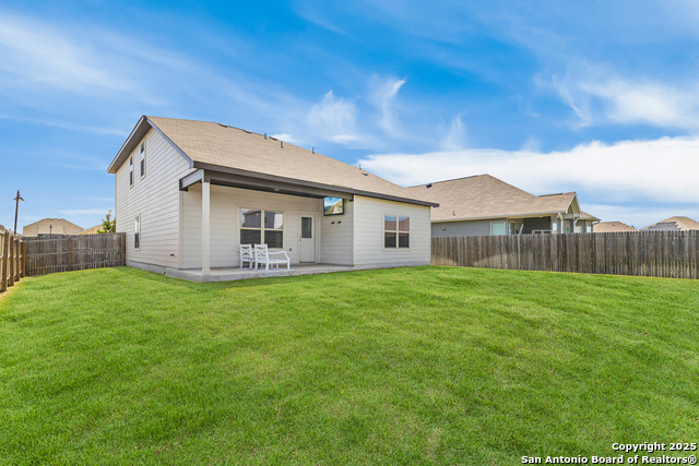 Listing photo id 27 for 217 Stag Way