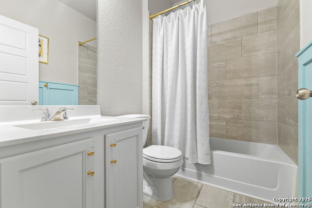 Listing photo id 7 for 217 Stag Way
