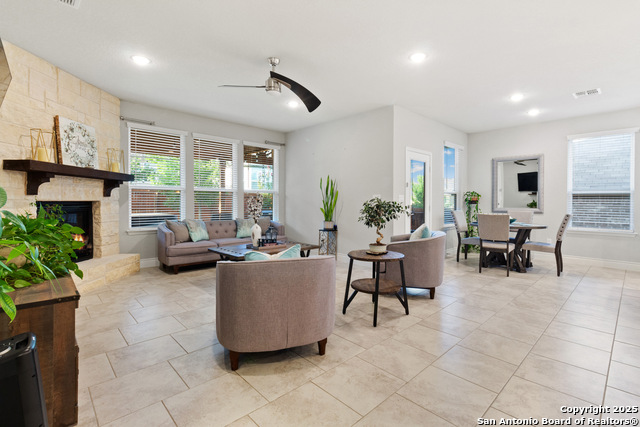 Image 13 of 26 For 7615 Cottonwood Rdg