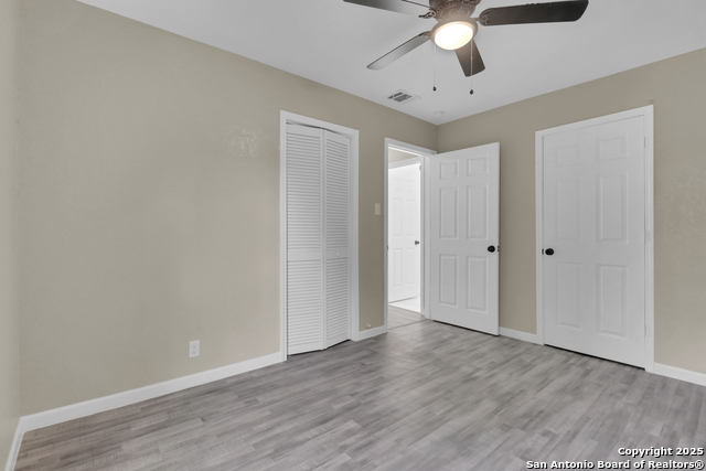 Image 23 of 30 For 1050 Nw 38th St