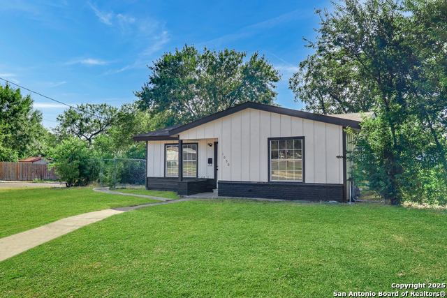 Image 6 of 30 For 1050 Nw 38th St