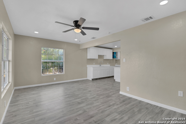 Image 7 of 30 For 1050 Nw 38th St