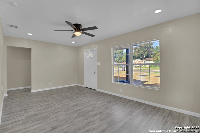 Image 9 of 30 For 1050 Nw 38th St