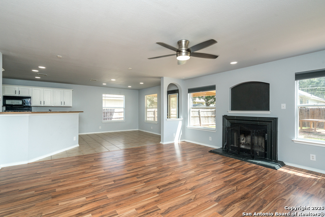 Image 10 of 60 For 9439 Anderson Way