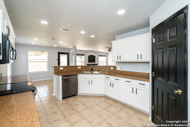 Image 17 of 60 For 9439 Anderson Way