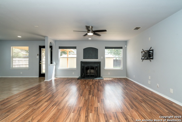 Image 9 of 60 For 9439 Anderson Way