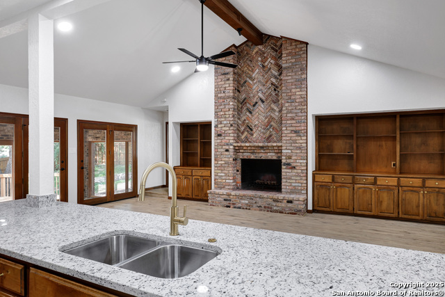 Image 15 of 43 For 13400 Vista Del Rey