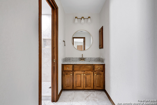 Image 34 of 43 For 13400 Vista Del Rey