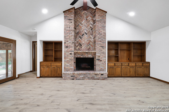 Image 7 of 43 For 13400 Vista Del Rey