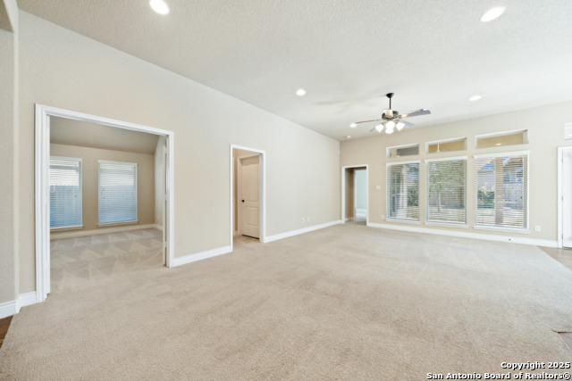 Listing photo id 12 for 2143 Pioneer Pass