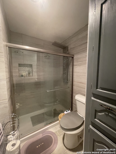 Image 5 of 14 For 11843 Braesview  401