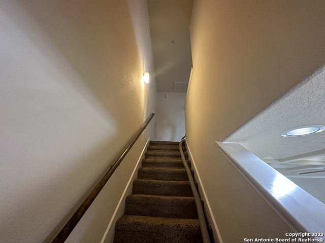 Image 8 of 9 For 4931 Flipper Dr