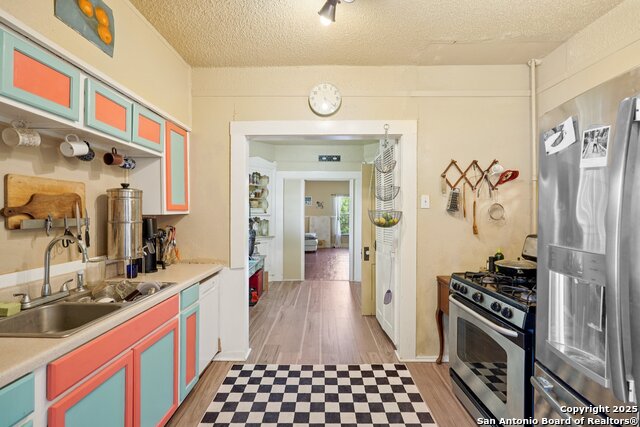 Image 12 of 38 For 1015 Elsmere W