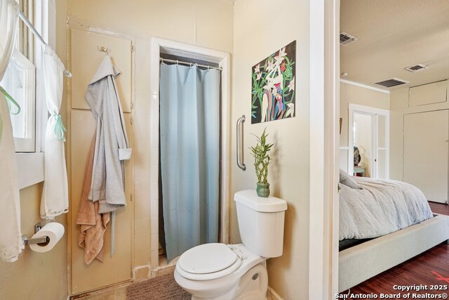 Image 31 of 38 For 1015 Elsmere W