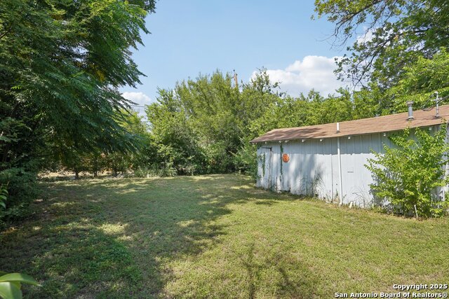 Image 34 of 38 For 1015 Elsmere W