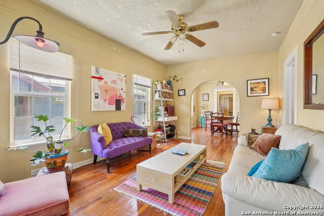 Image 6 of 38 For 1015 Elsmere W