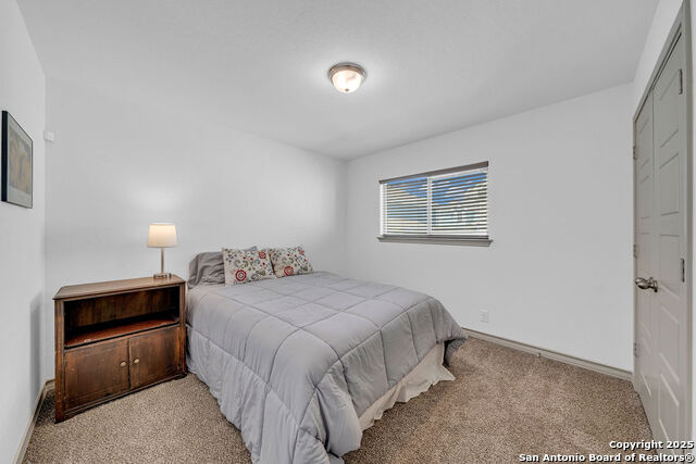 Image 14 of 20 For 2045 Silver Oaks  18-b