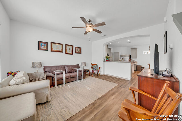 Image 3 of 20 For 2045 Silver Oaks  18-b