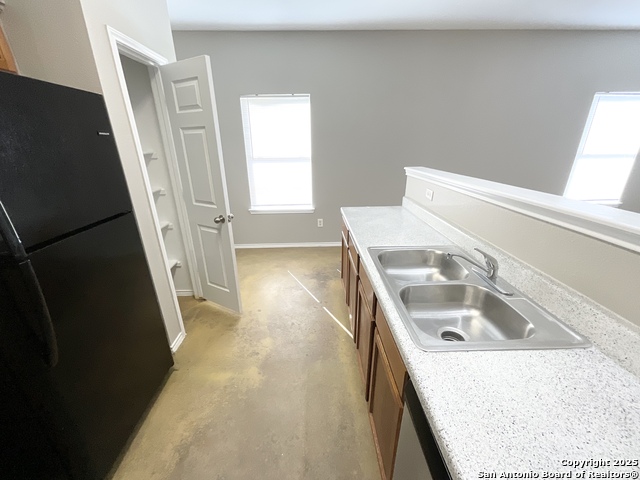 Image 12 of 39 For 7207 Golf Way  1