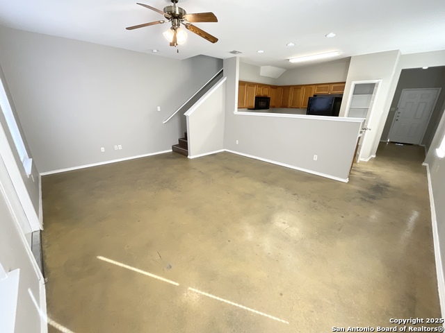 Image 16 of 39 For 7207 Golf Way  1