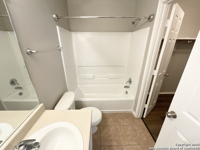 Image 24 of 39 For 7207 Golf Way  1