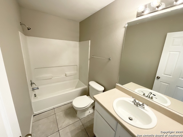 Image 31 of 39 For 7207 Golf Way  1