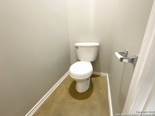 Image 6 of 39 For 7207 Golf Way  1